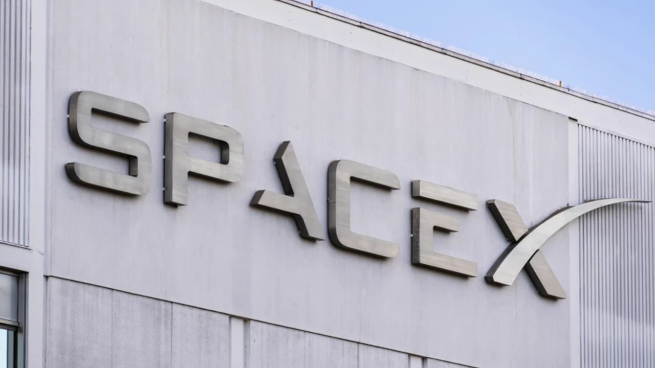 Tesla ve SpaceX kendi yapay zeka çiplerini üretecek: Terafab geliyor