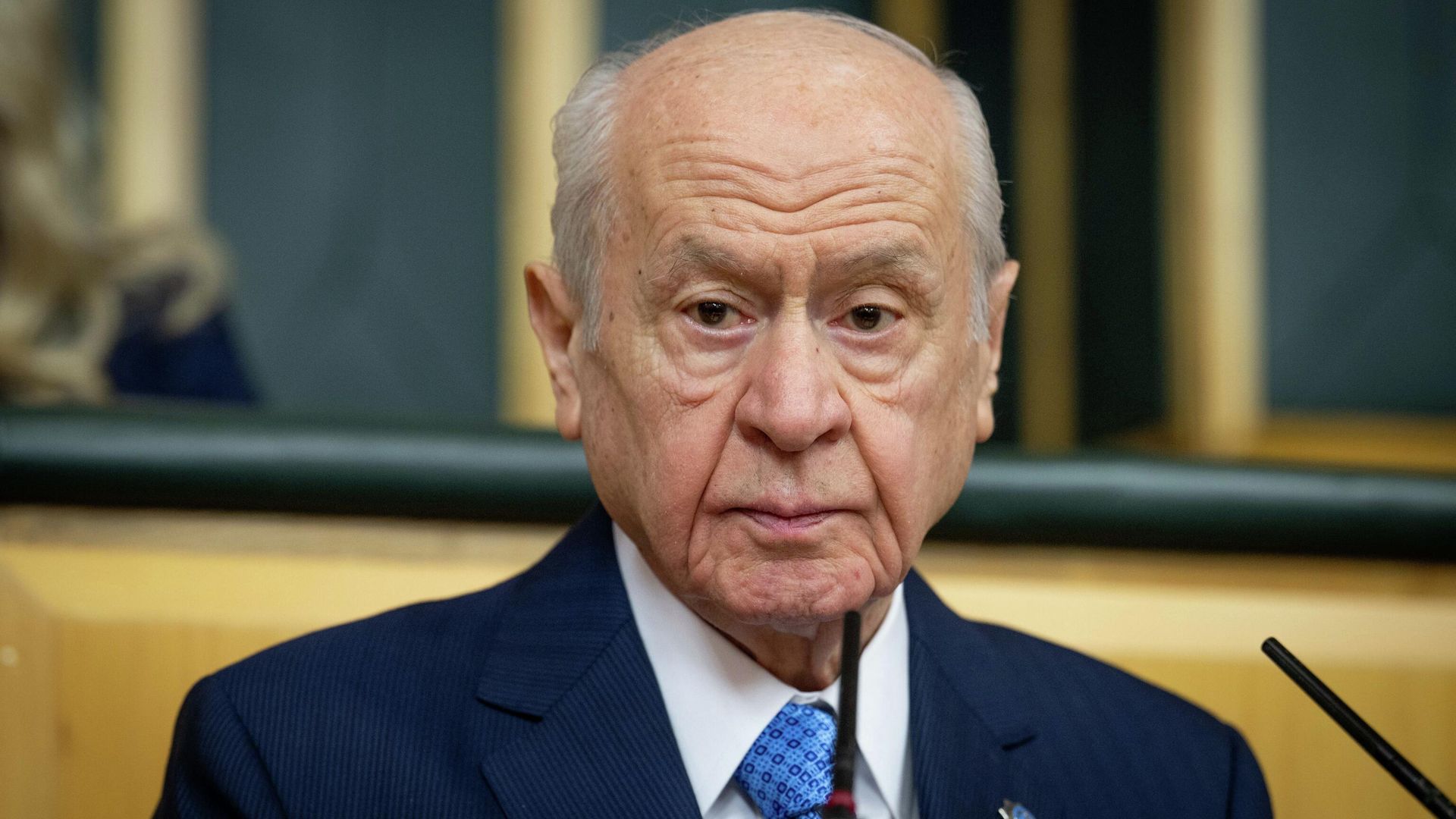 Ahmet Hakan: Devlet Bahçeli, Türkiye’de ‘lider’ diye nitelenebilecek ender siyasetçilerdendir